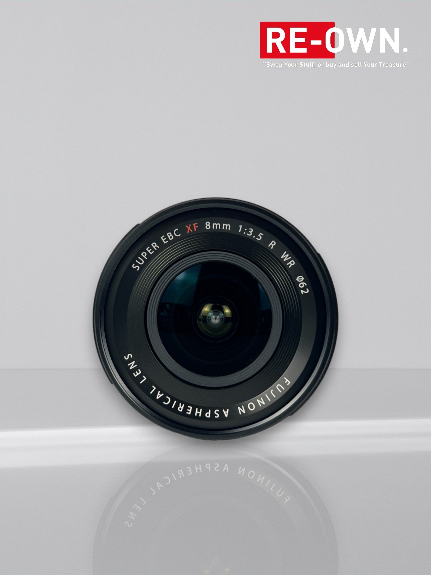 Fujifilm XF 8mm f/3.5 R WR (mint condition) fuji wide angle lens