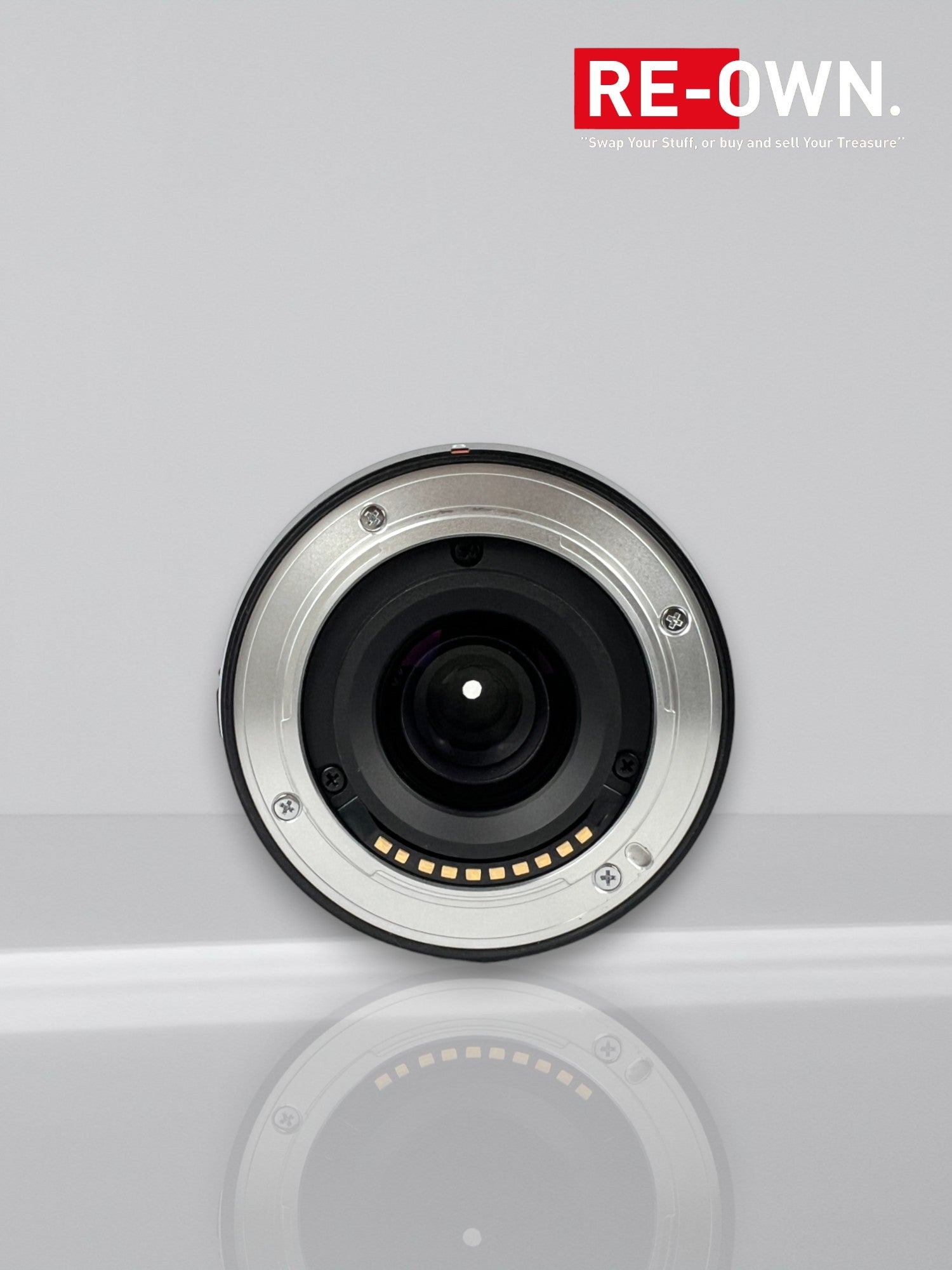 Fujifilm XF 8mm f/3.5 R WR (mint condition) fuji wide angle lens