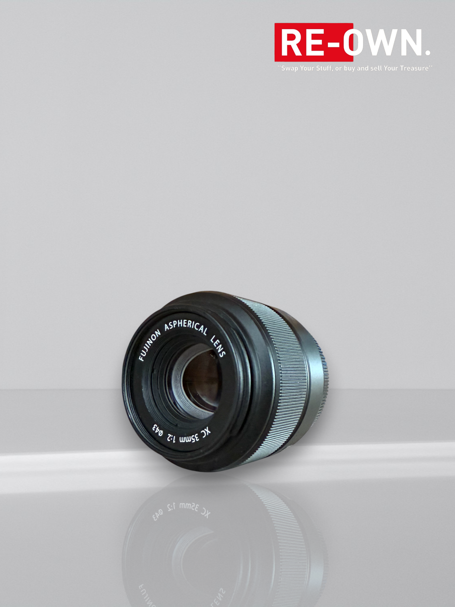 Fuji / Fujifilm XC 35mm f/2