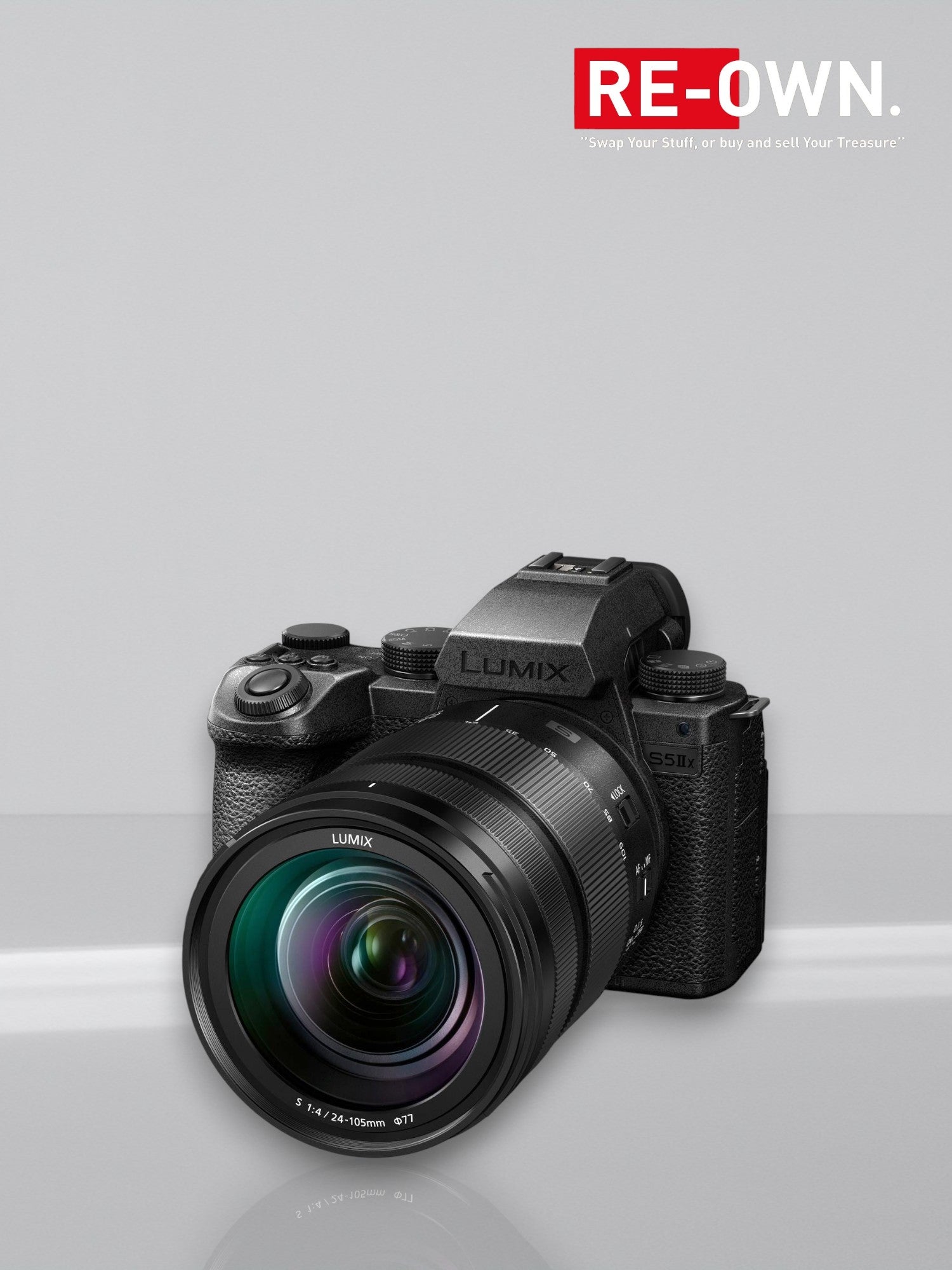Panasonic Lumix DC-S5 IIX + Lumix S 24-105mm F/4.0 Macro OIS