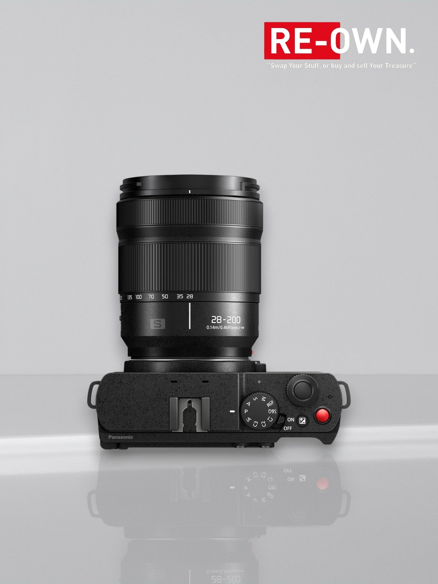 Panasonic LUMIX S9 Jet Black + S 28-200mm f/4.5-7.1