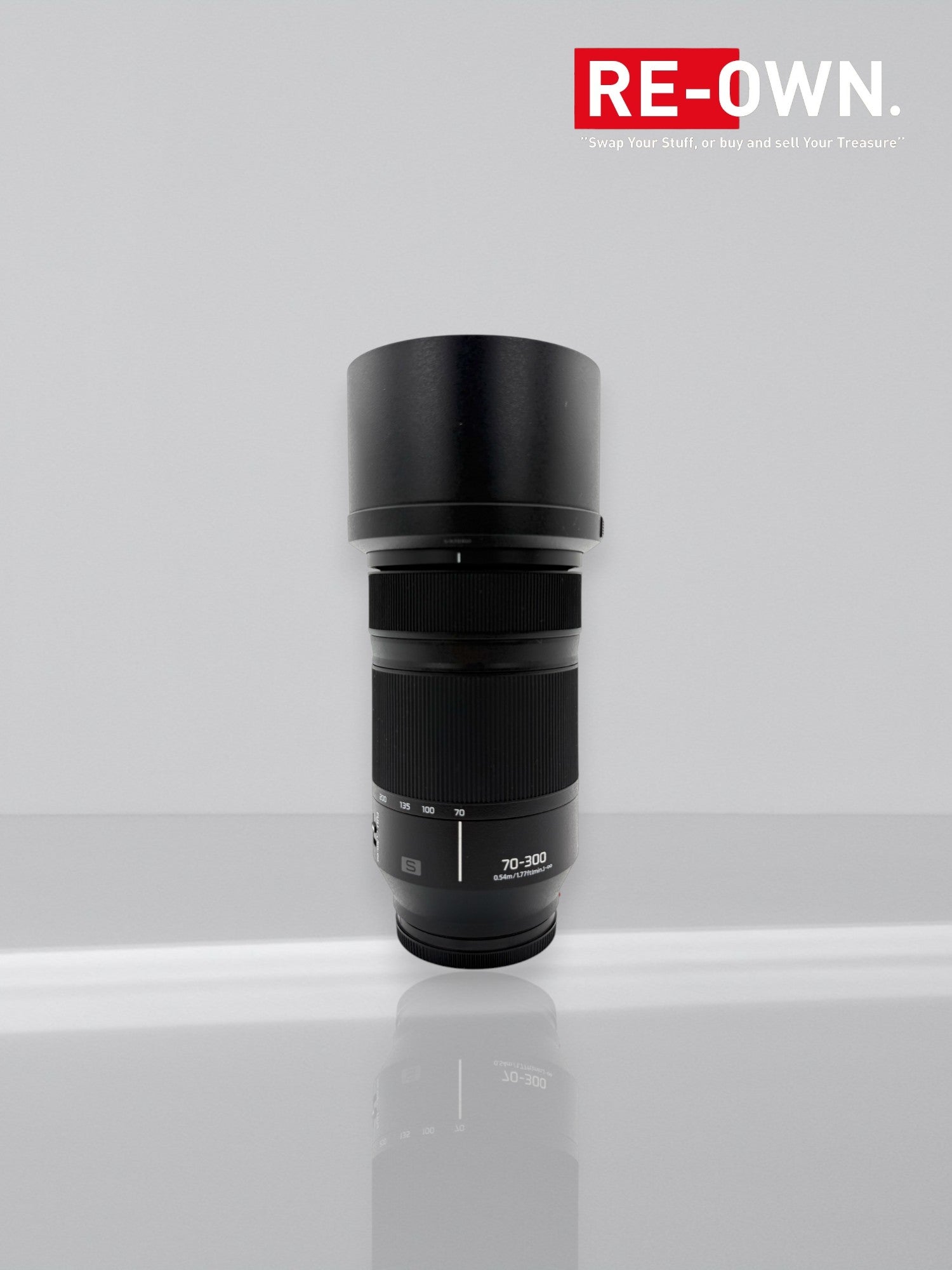 Panasonic Lumix S 70-300mm F/4.5-5.6 Macro OIS