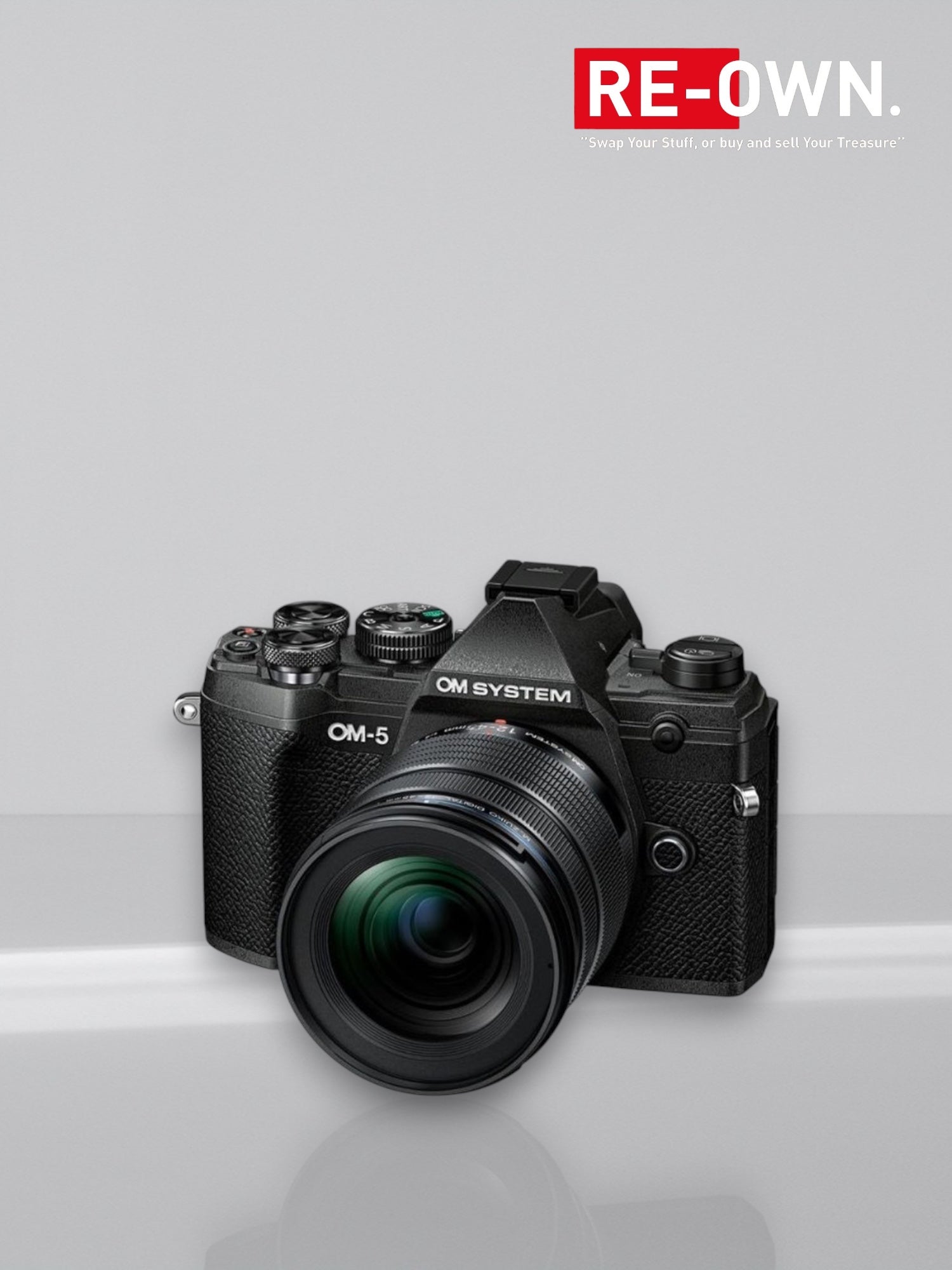 OM SYSTEM OM-5 + MFT 12-40mm F/2.8 PRO II Black