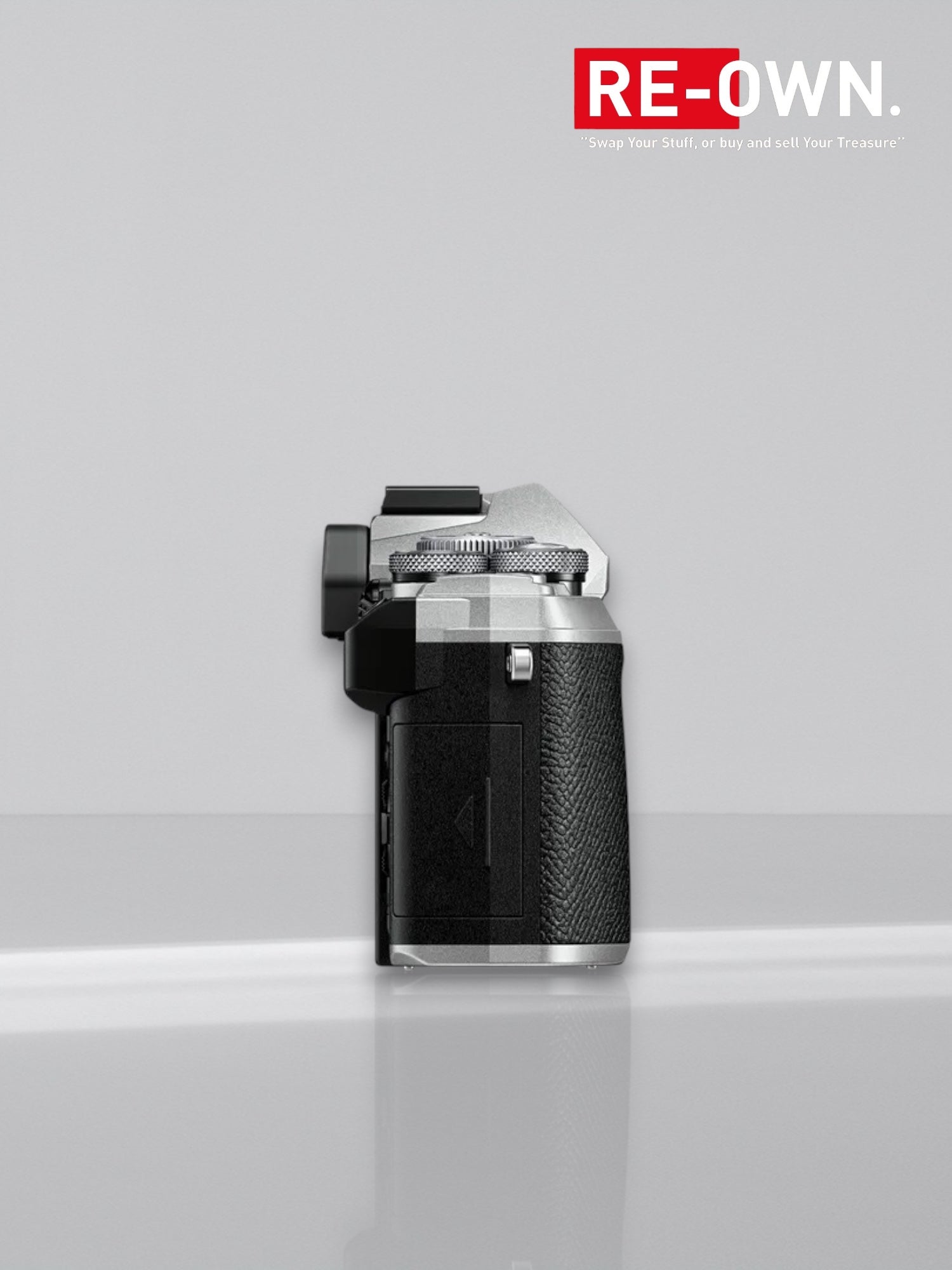 OM SYSTEM OM-5 + MFT 12-40mm F/2.8 PRO II Silver
