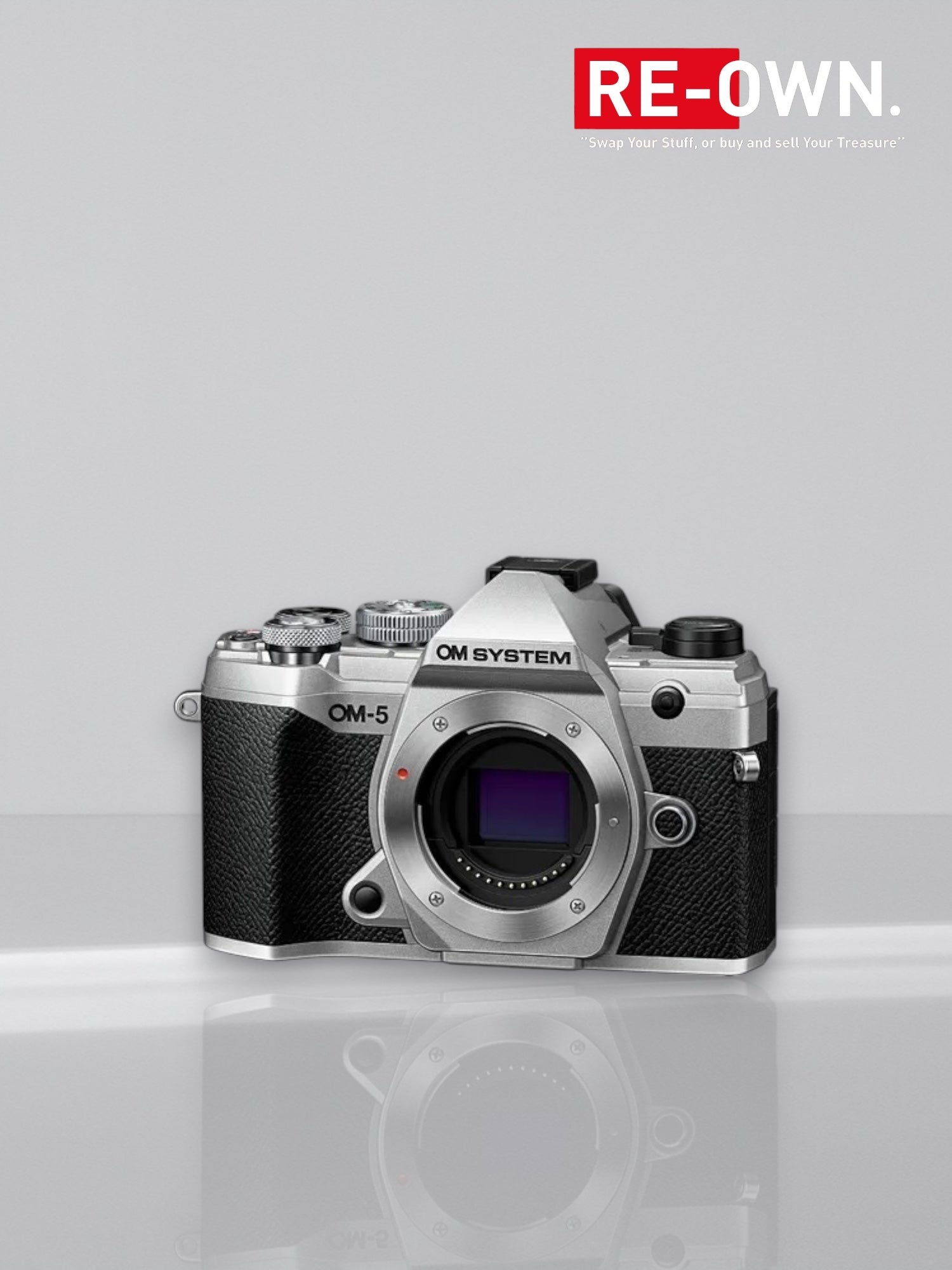 OM SYSTEM OM-5 + MFT 12-40mm F/2.8 PRO II Silver