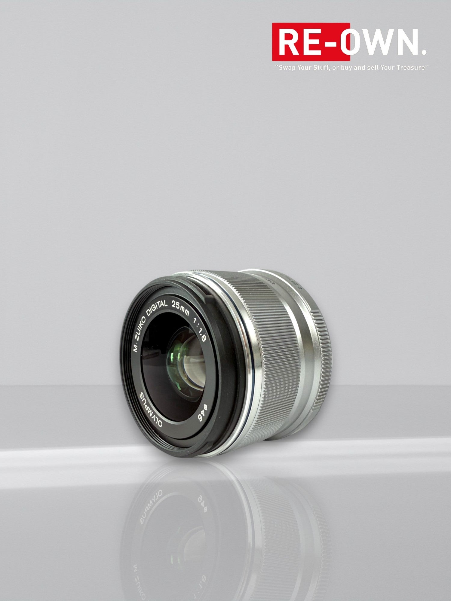 Olympus M.Zuiko Digital ED 25mm f/1.8 (silver + extra's)