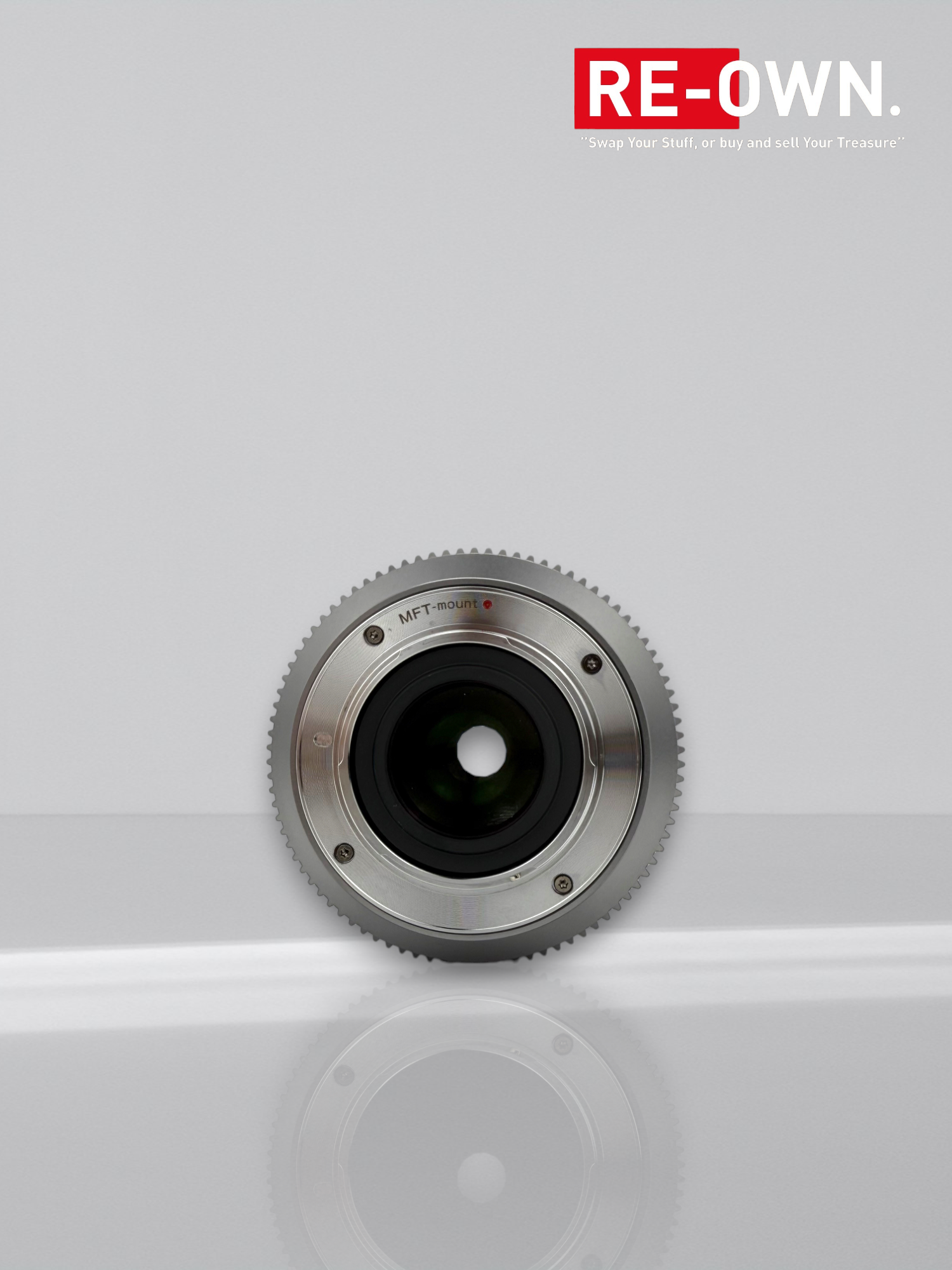 Sirui 16mm T1.2 Nightwalker L Mount Cine lens