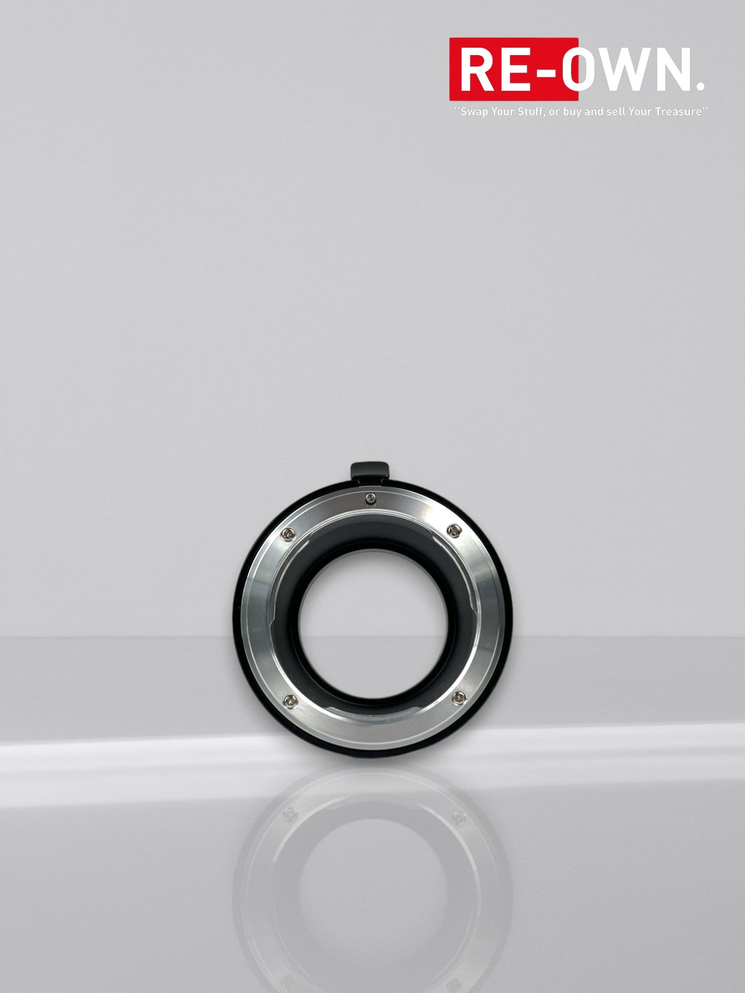 Urth Nikon F Lens Mount to Fujifilm X Camera Mount adapter