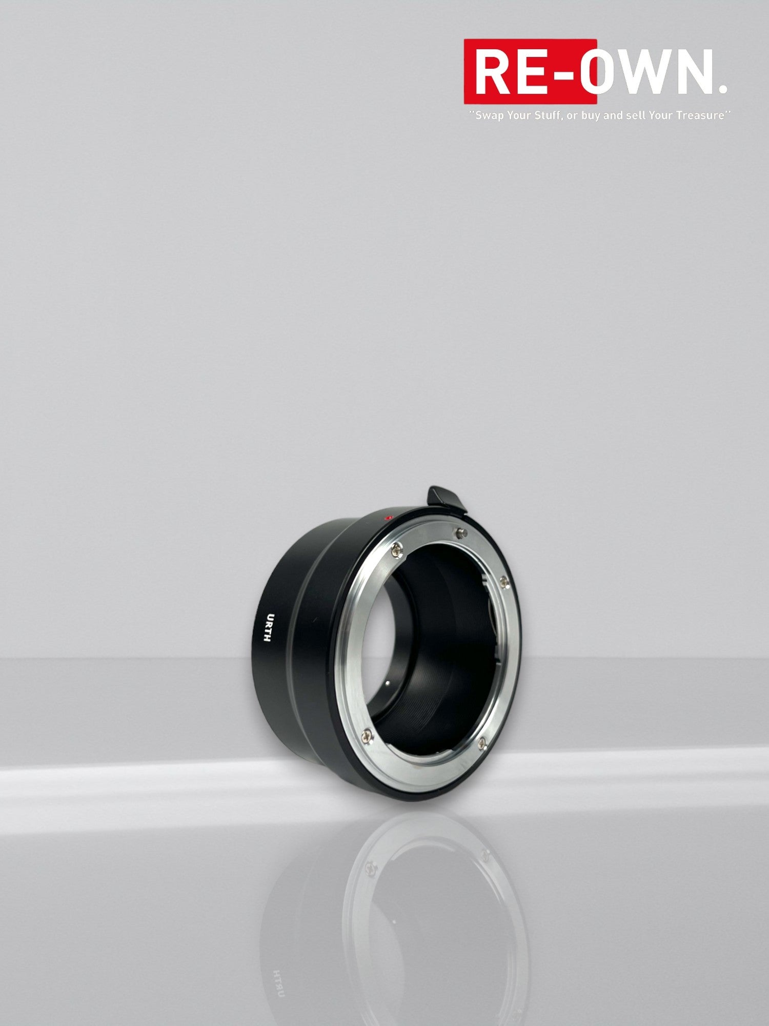 Urth Nikon F Lens Mount to Fujifilm X Camera Mount adapter