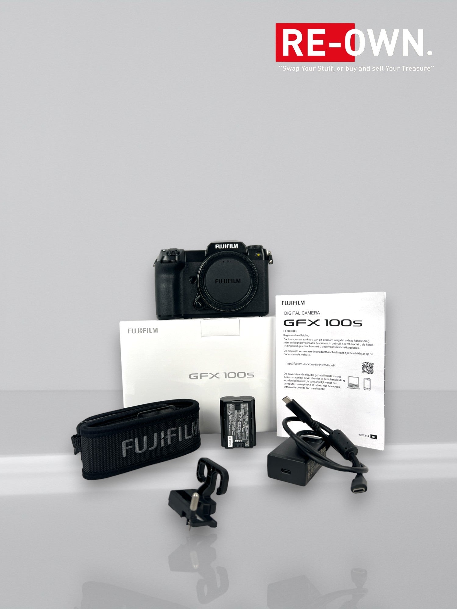 Fujifilm GFX 100S body / Fuji