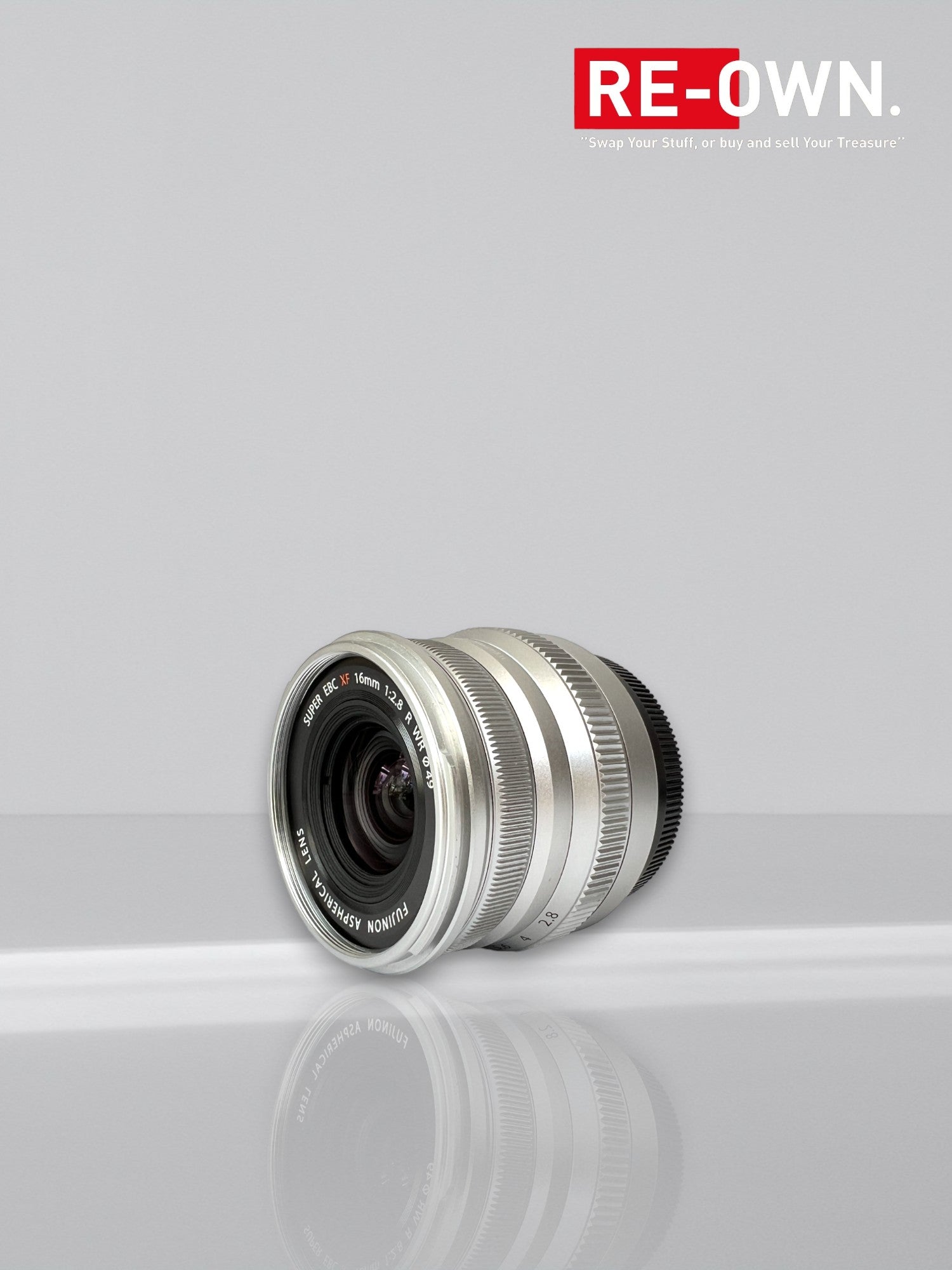 Fujifilm XF 16mm f/2.8 R WR Silver / Fuji
