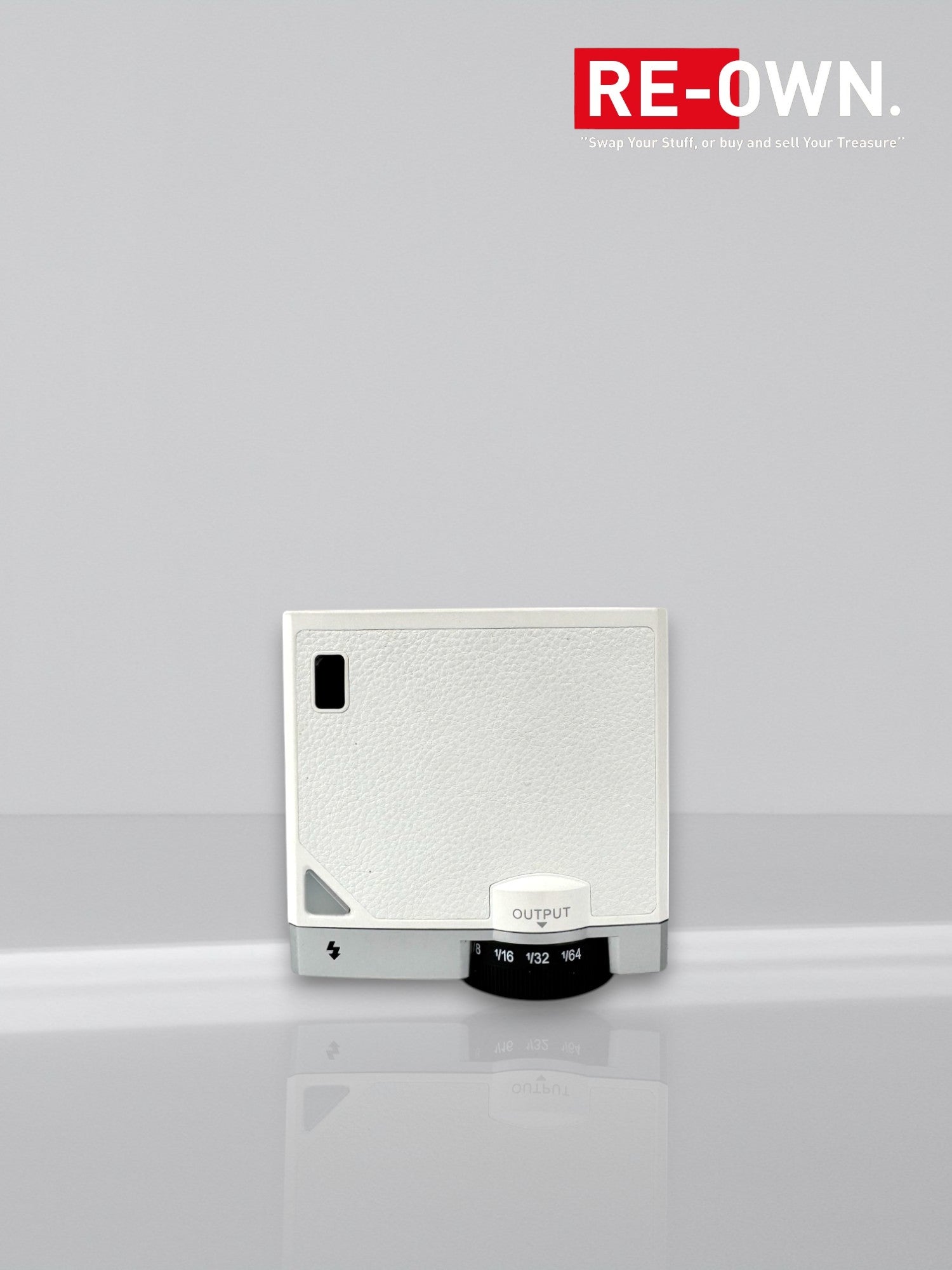 Godox Retro Lux Junior (retro camera flitser) Wit zilver
