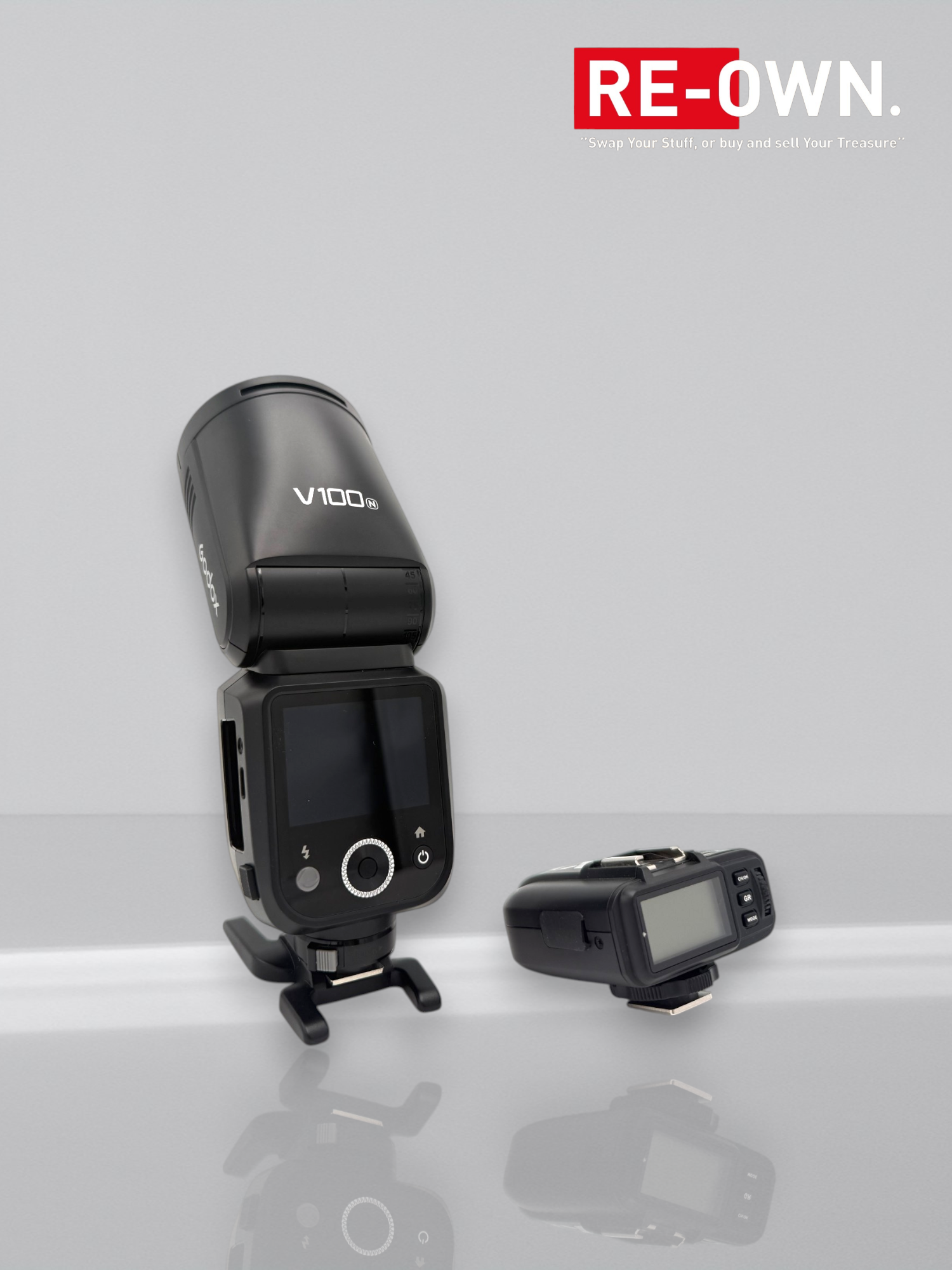 Godox Speedlite V100 Nikon + Godox X1T-N flash trigger