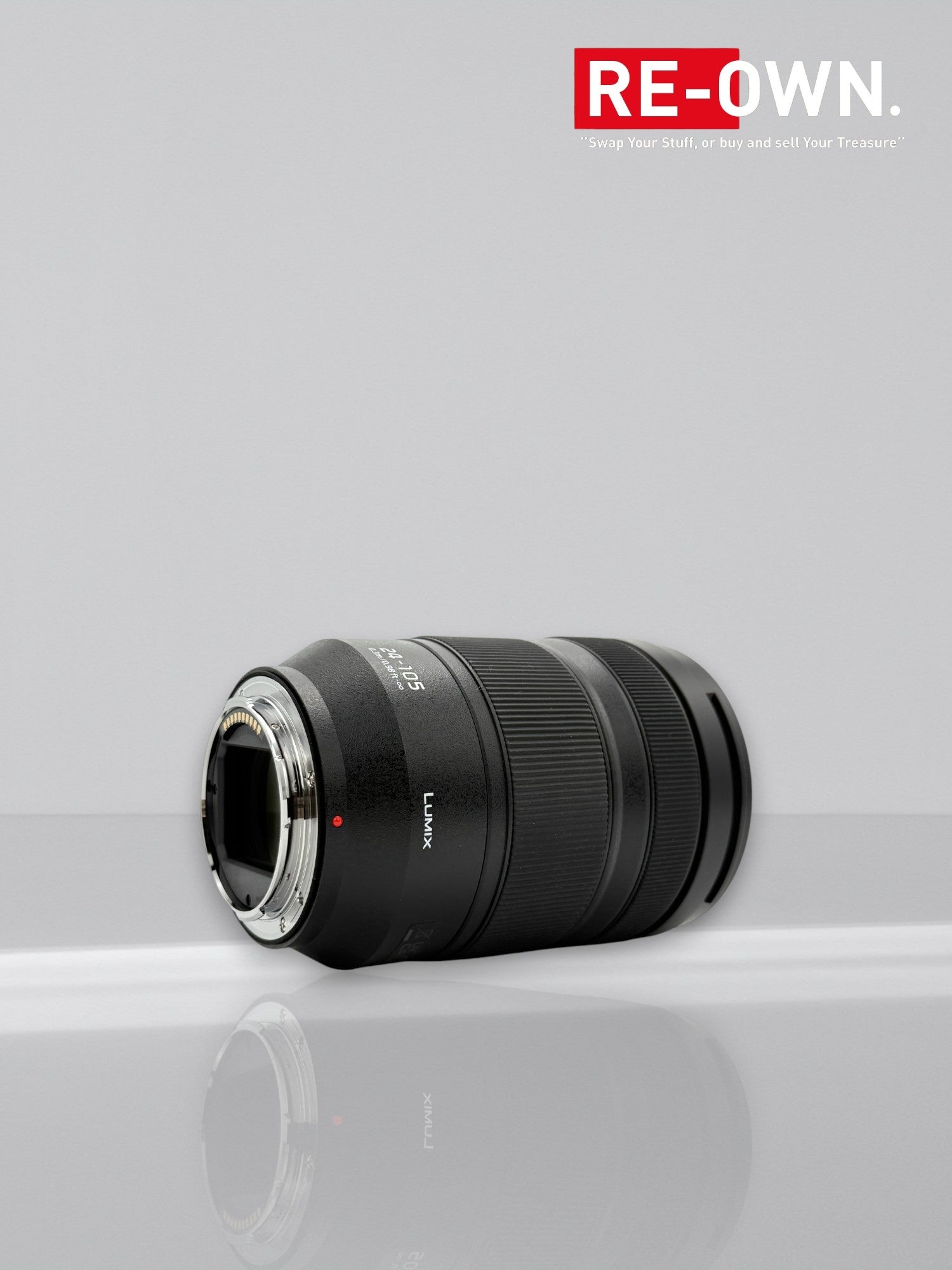 Panasonic Lumix S 24-105mm f/4 Macro OIS