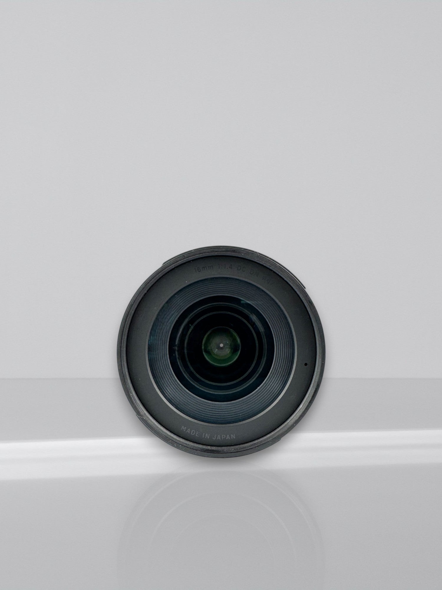 Sigma 16mm F/1.4 DC DN Contemporary Sony E