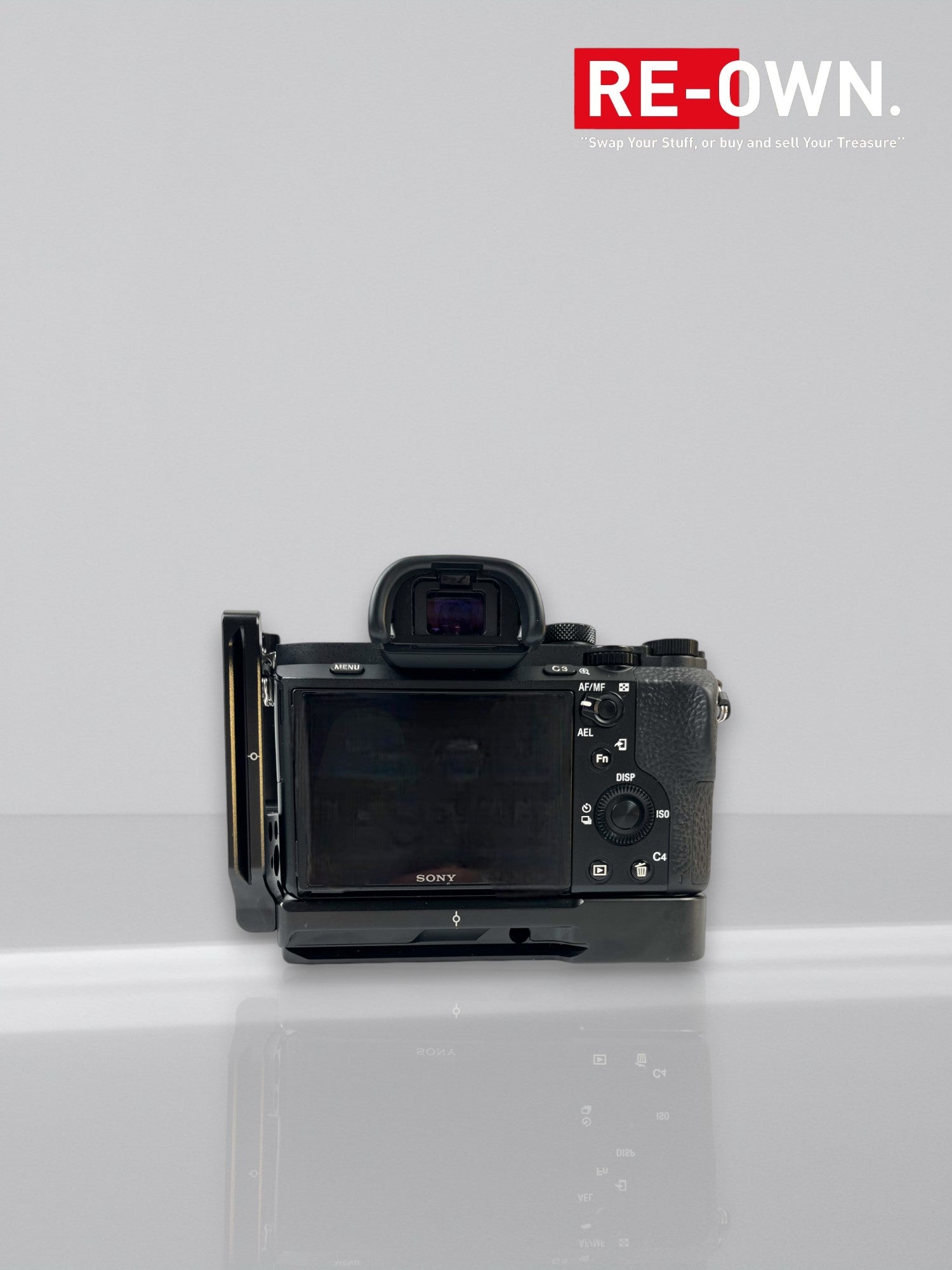 Sony A7II Sony A7 II body + 3 batterijen L bracket