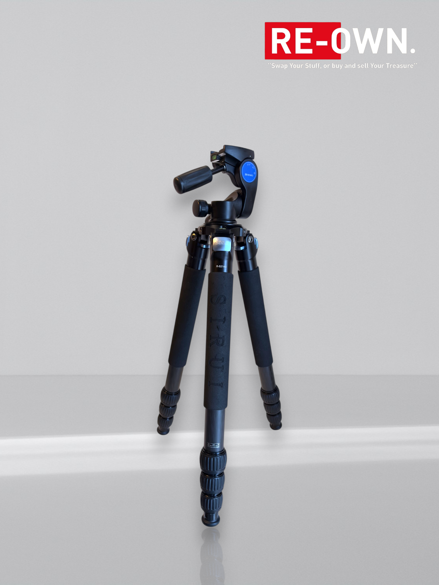 Statief Sirui r-5214x + Balhoofd Benro R-5214X